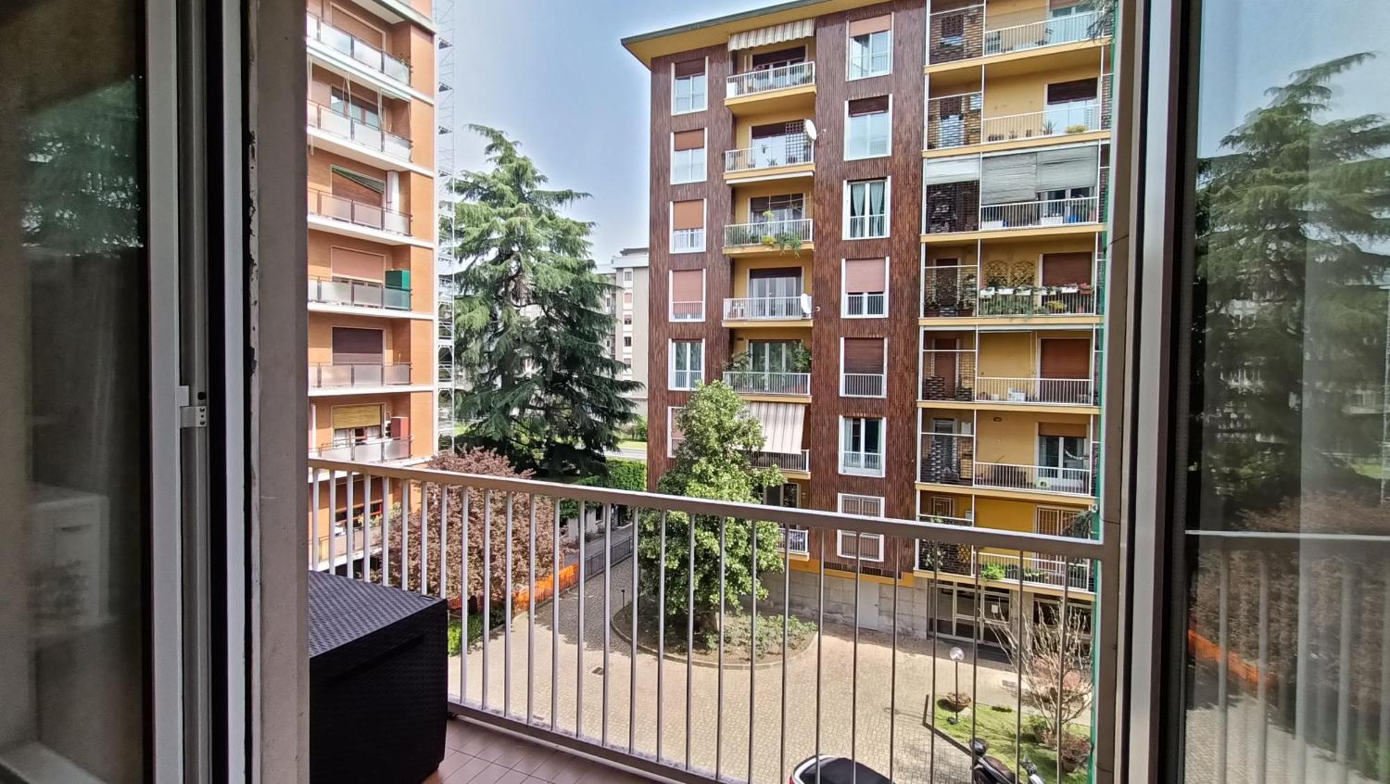 Sahi - Via Dei Ciclamini Mm1 Primaticcio, Stadio San Siro, Ospedale San Carlo Mailand Exterior foto